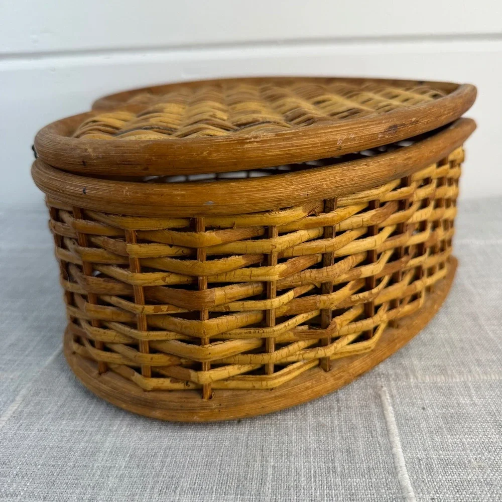 Cottagecore‎ Heart Hinged Lid Storage Basket 11.5